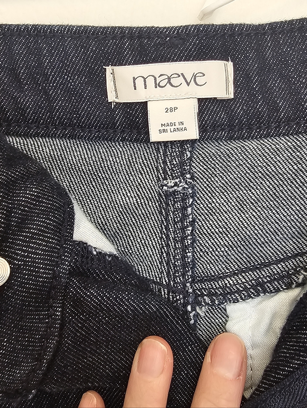 Maeve Velvet Bow Flare Jeans 28P - Picture 5 of 5